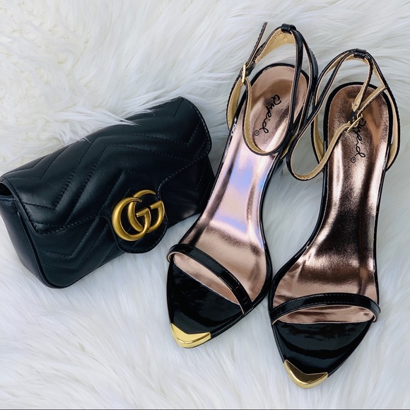 ☀️Two Strap Black Patent Heels with Gold Point - Picture 5 of 8